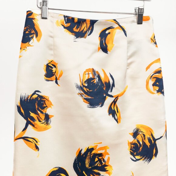 Christian Dior White Silk Floral-Print Pencil Skirt - Picture 3 of 11